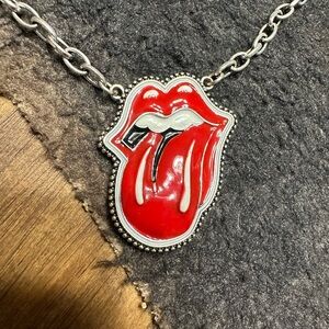 Fun Kiss Necklace